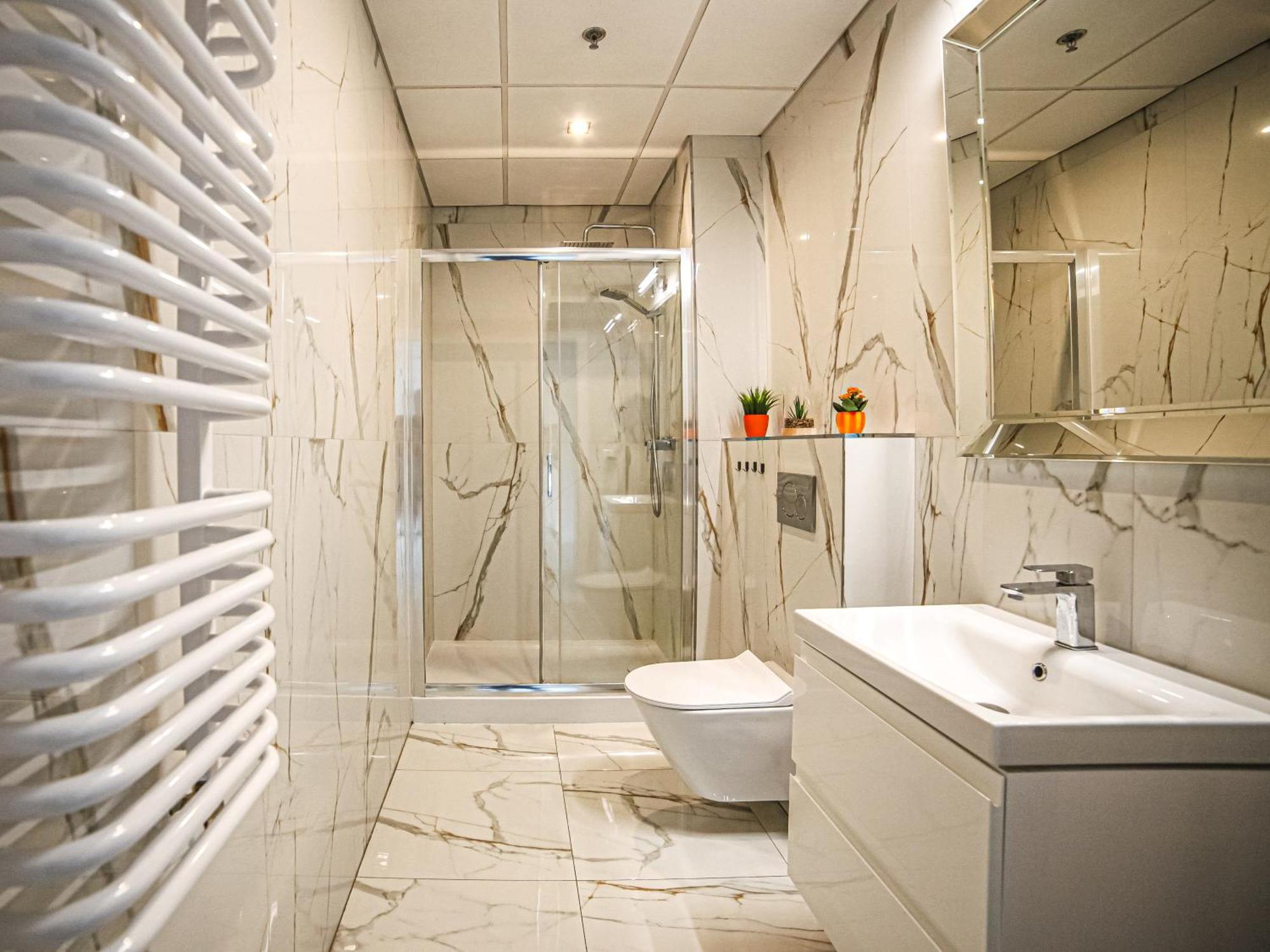 Big City Life Apartments - Bliska Wola Tower A Warsaw Luaran gambar